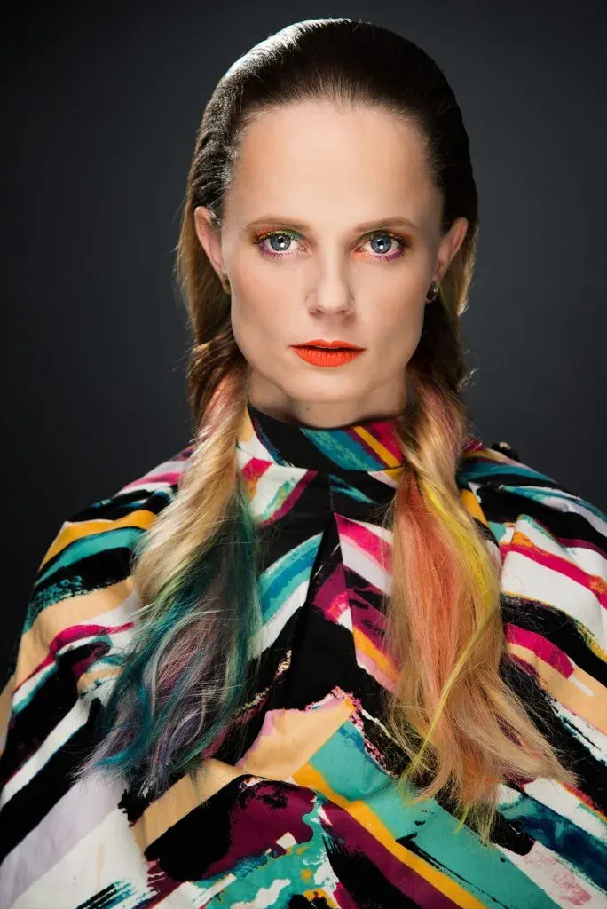 Blond Editorial